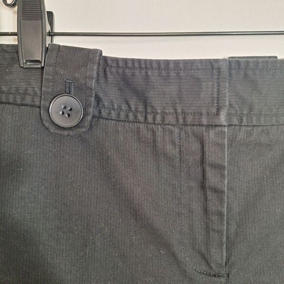 Loft Womens Capri Pants Button Detail Rolled Hem Black Sleek Size 10 - Picture 5 of 11